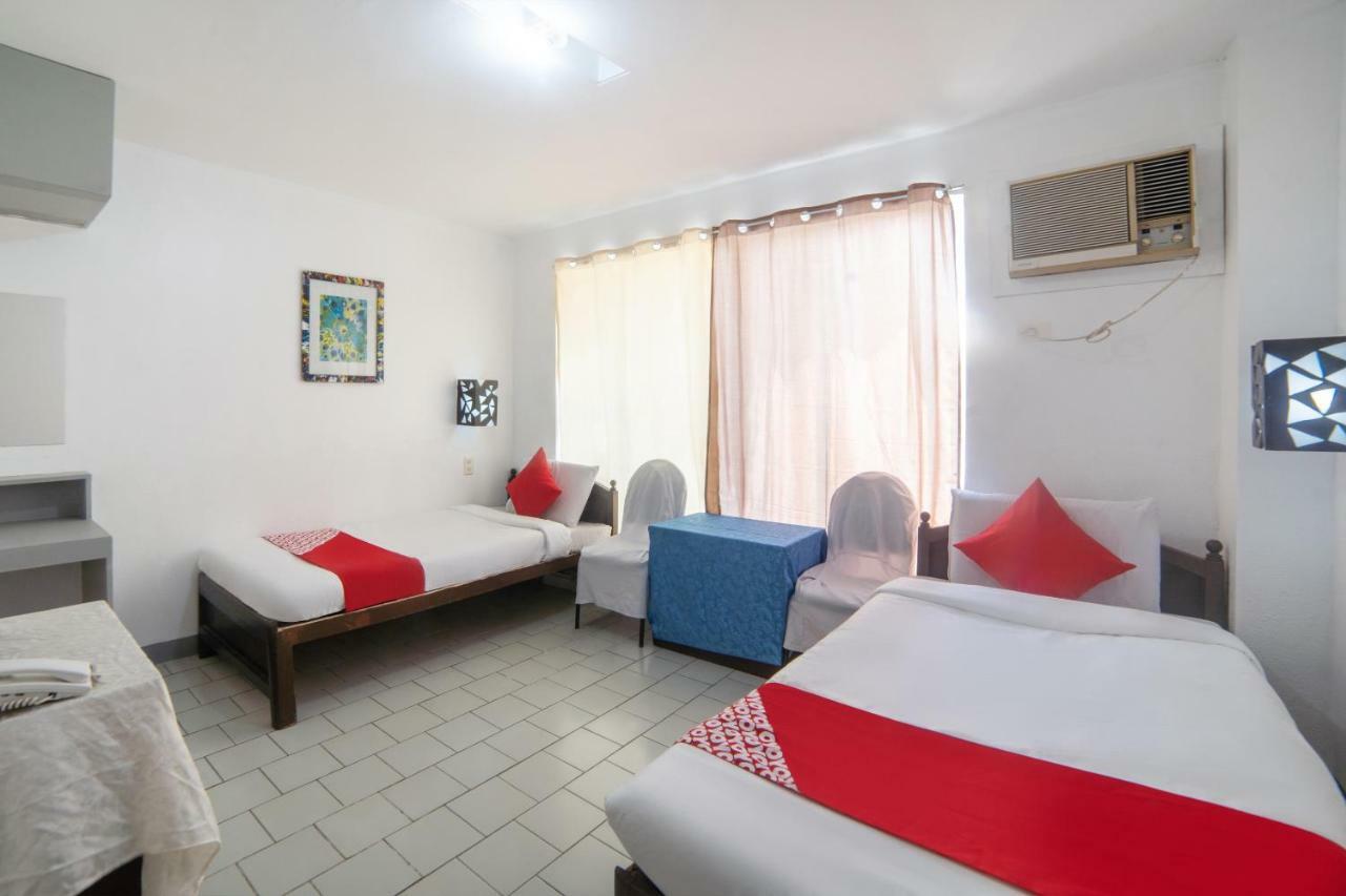 Oyo 200 Ponce Suites Art Hotel Davao Екстер'єр фото